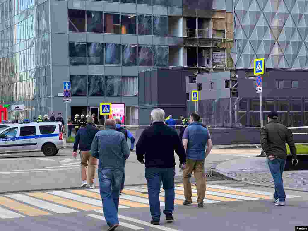 Также взрыв&nbsp;произошел&nbsp;в башне "Око-2" в "Москва-сити". Охранник здания получил травмы, пишет ТАСС со ссылкой на экстренные службы. В здании выбиты стекла с первого по четвертый этажи