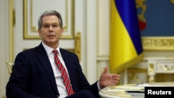 Министр финансов Скотт Бессент в Киеве, февраль 2025 года