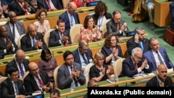 Аплодирующие участники 80-й сессии Генеральной Ассамблеи ООН. Фото размещено на сайте президента Казахстана