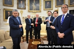 Переговоры президента США Дональда Трампа с президентом Казахстана Касым-Жомартом Токаевым в Белом доме. Вашингтон, 6 ноября 2025 года