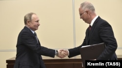 Кирилл Дмитриев с Владимиром Путиным