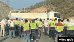 Акция протеста рабочих, занятых на строительстве АЭС "Аккую", 23 июля 2025 года